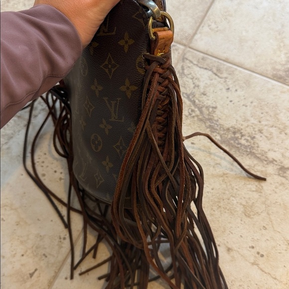 Louis Vuitton Monogram Brown Crossbody with Fringe - Picture 12 of 13
